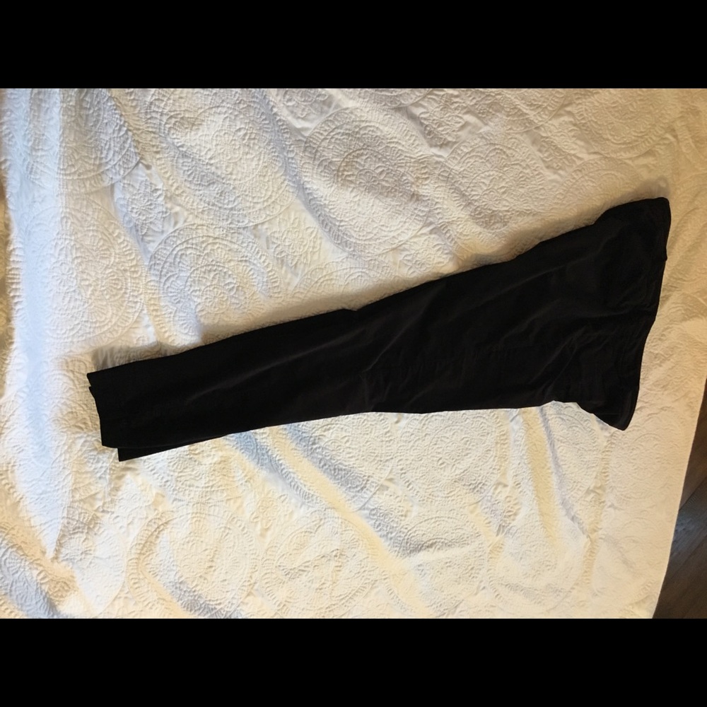Size 16 long Black crushed velvet pants (old navy)